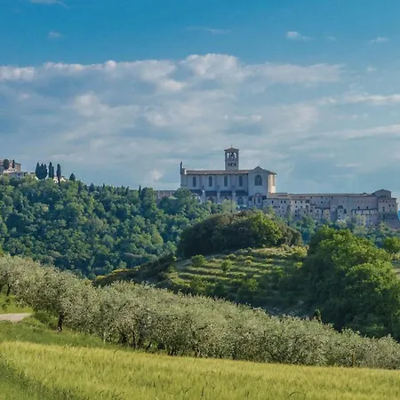 Three-bedroom Holiday In Assisi Pg Hébergement de vacances
